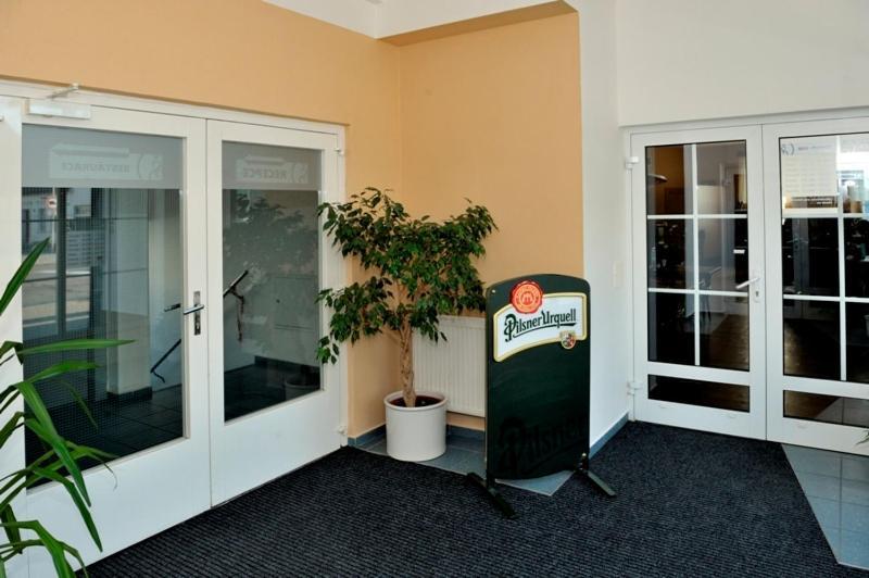 Penzion Senk Pardubice Exteriör bild
