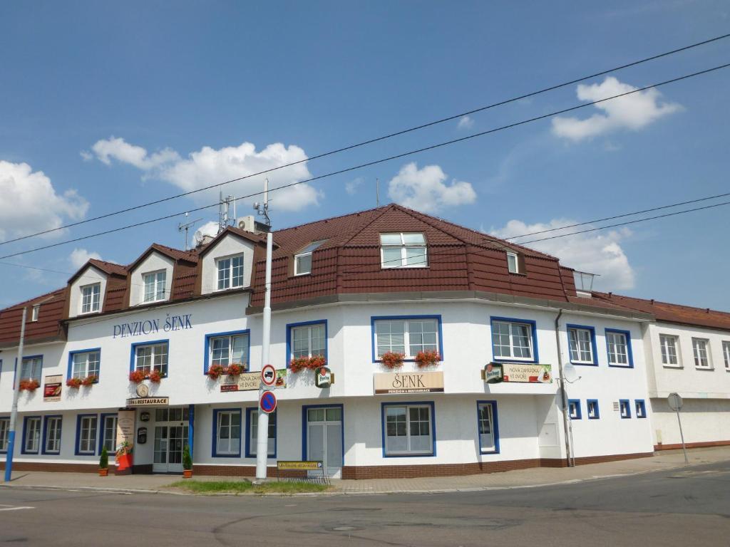 Penzion Senk Pardubice Exteriör bild