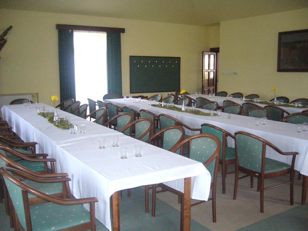 Penzion Senk Pardubice Exteriör bild