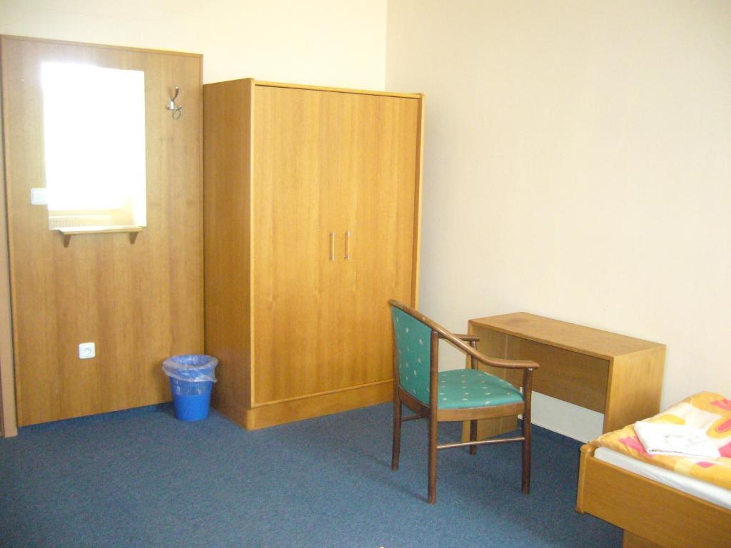 Penzion Senk Pardubice Exteriör bild