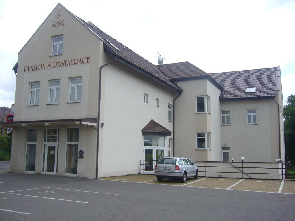 Penzion Senk Pardubice Exteriör bild