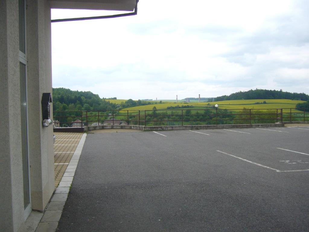 Penzion Senk Pardubice Exteriör bild